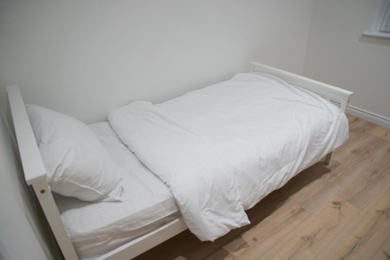 Modern 3 Bedroom Coastal Home 뉴리 외부 사진